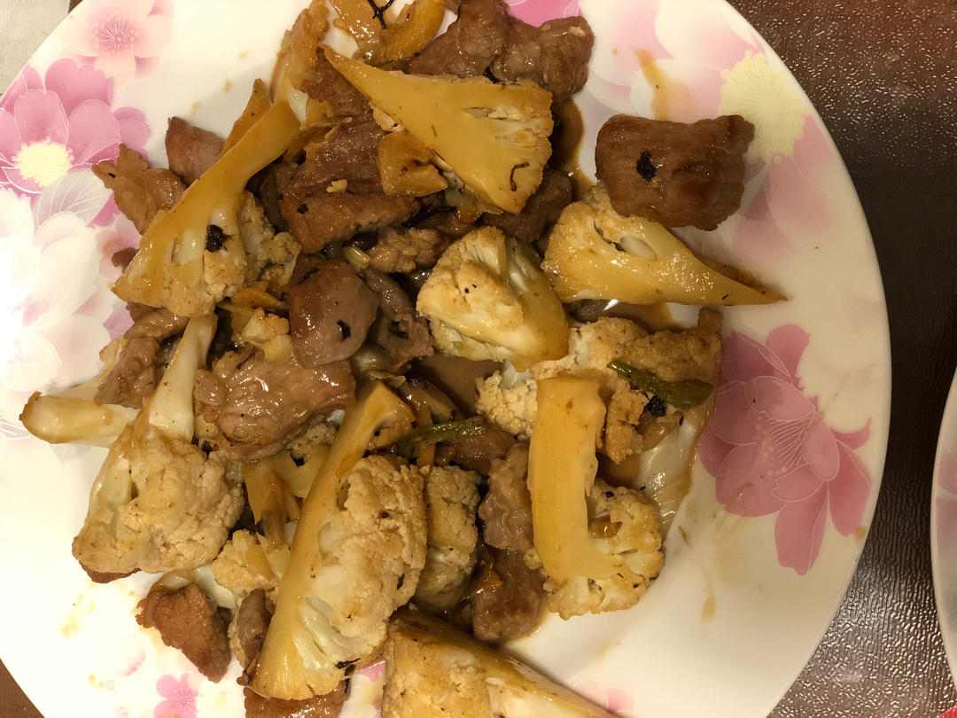 干煸菜花（花菜炒肉）