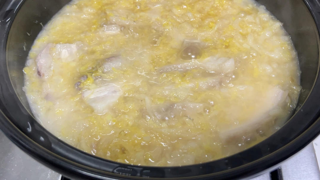 五花肉炖酸菜