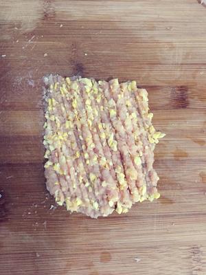 宝宝饭-碎肉玉米捞饭仔的做法 步骤1
