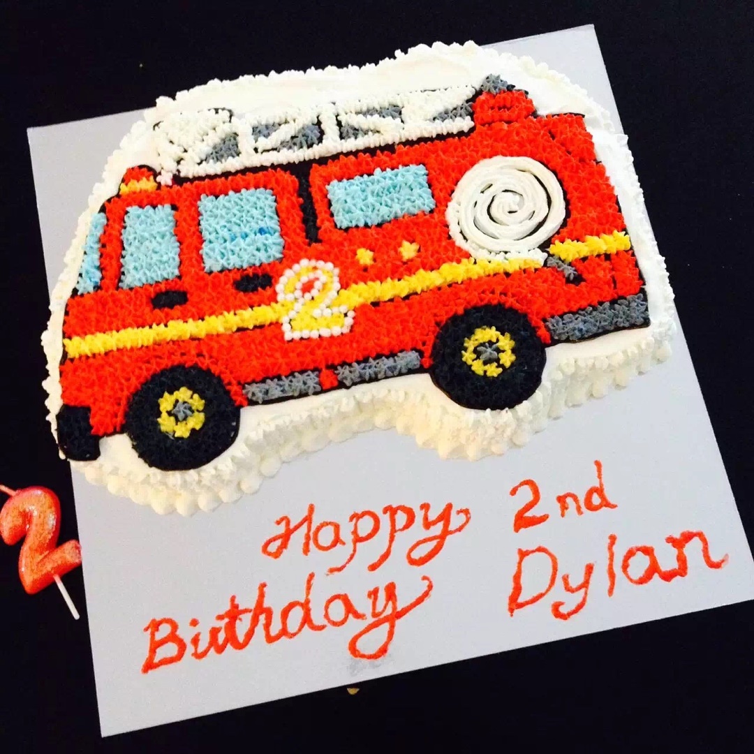 消防车firetruck生日蛋糕的做法