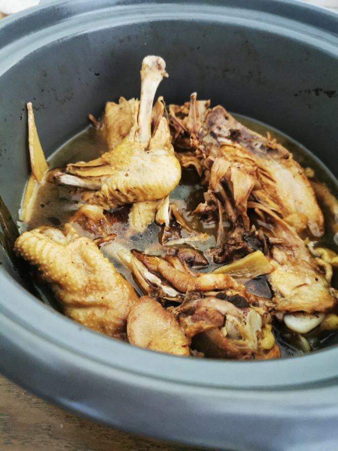 能拿出去吹牛逼的酱油焖鸡