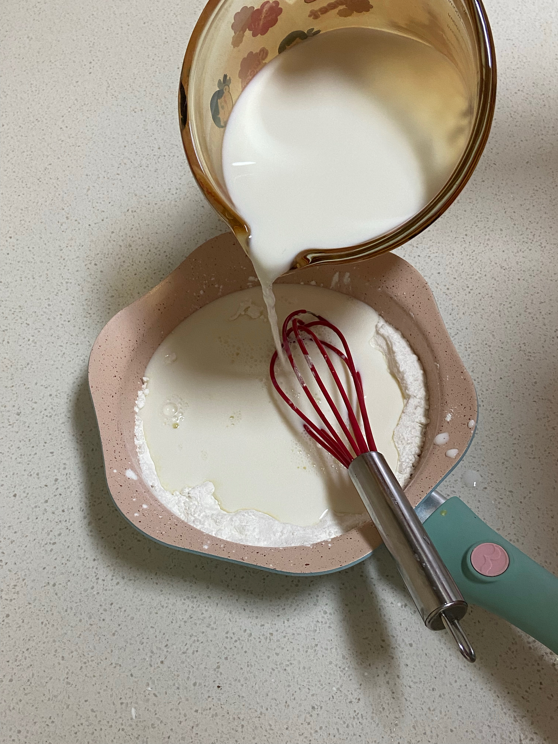 椰香蛋奶卷🍥软叽叽奶呼呼的，超爱❤️的做法 步骤4