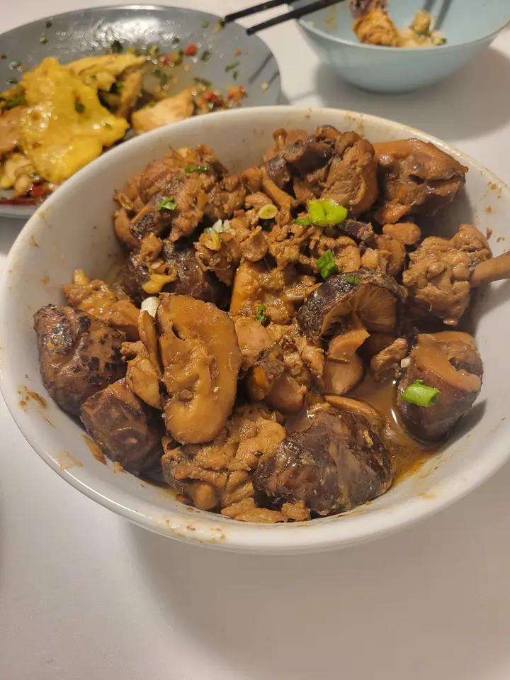小鸡炖蘑菇
