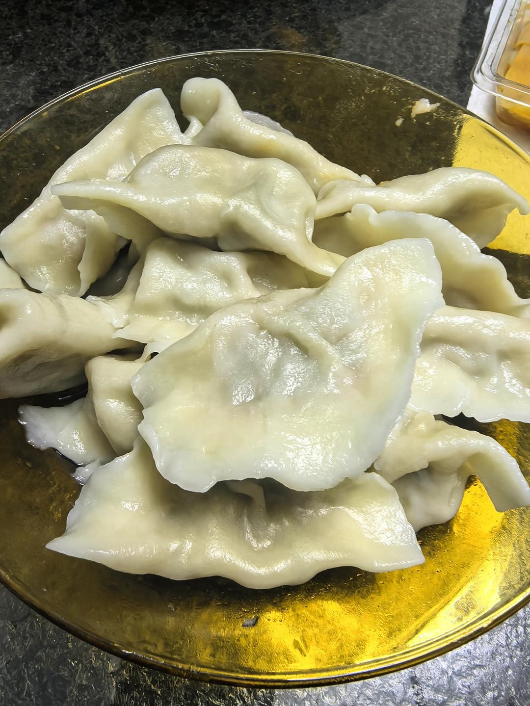 猪肉芹菜饺子馅，饺子馅怎么调才好吃