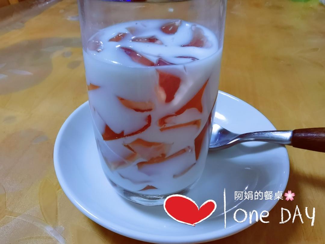 桃之夭夭（蜜桃果冻）的做法
