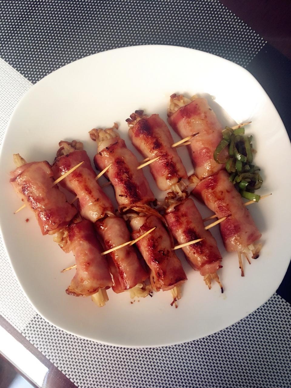 香煎培根金针菇卷