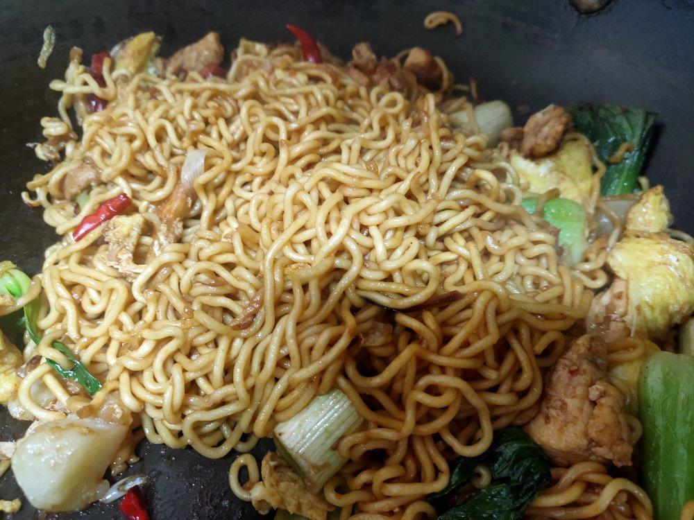 炒方便面￨幸福感爆棚