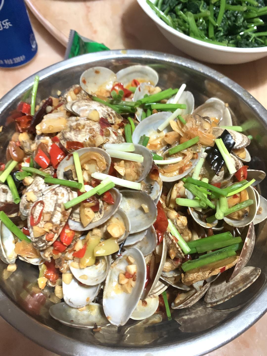 油焖花甲的做法