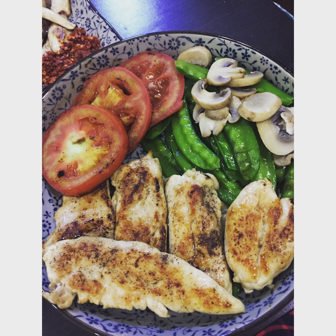 减脂|煎鸡胸佐田园杂菇