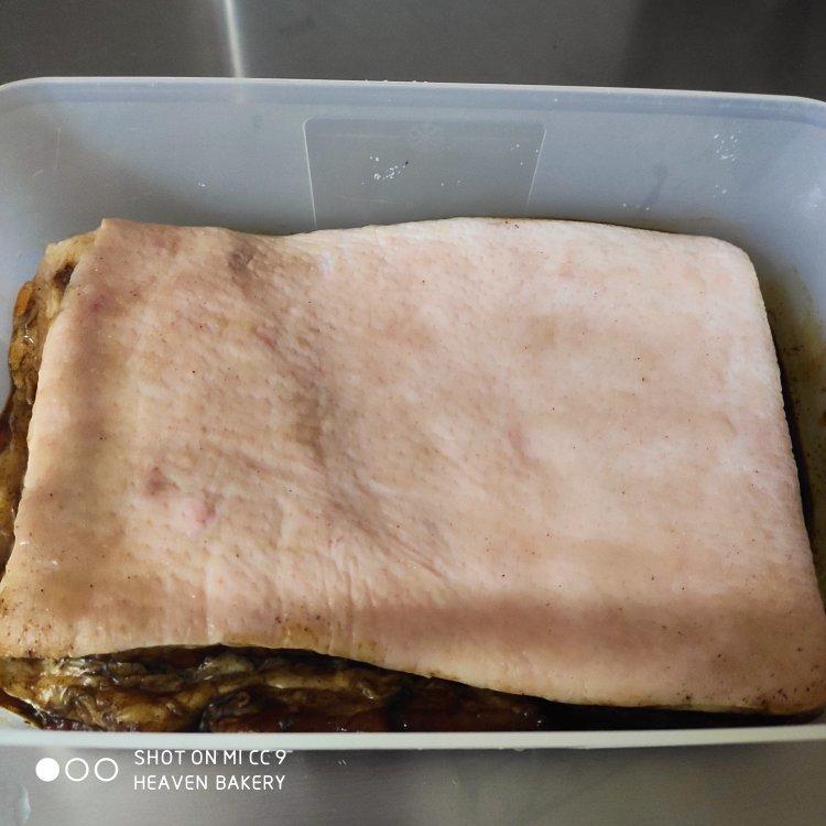 宅家自制不用梳针的脆皮烧肉