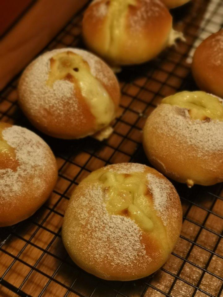 芝士培根熔岩小餐包