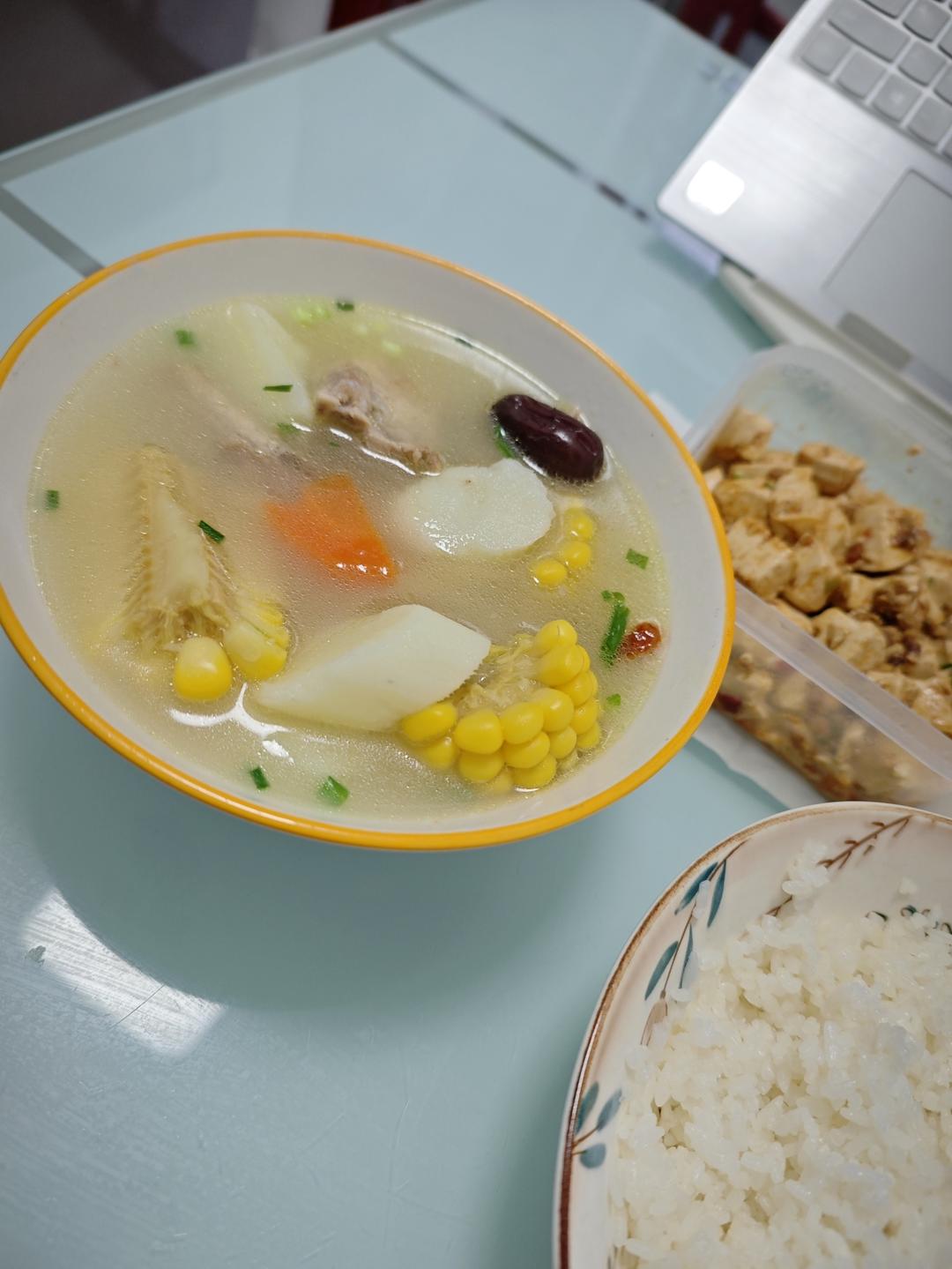 🔥最适合秋天喝的山药排骨汤，味道清甜鲜美，健脾养胃❗️