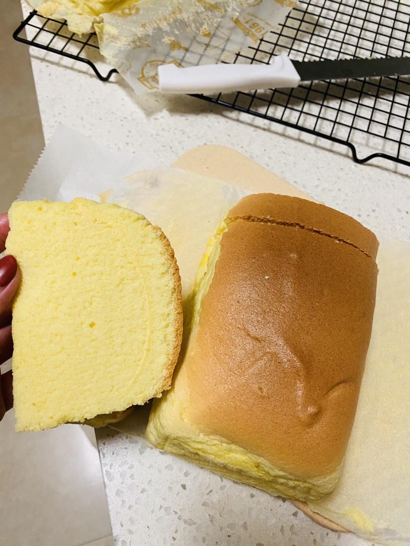 堪比柯基屁股
爆浆芝士🧀古早蛋糕