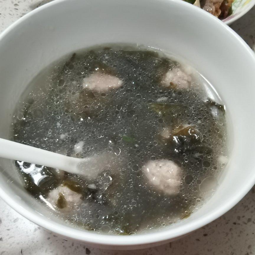 🔥这个季节一定要给孩子多喝这道紫菜肉丸汤，补铁又补钙❗️