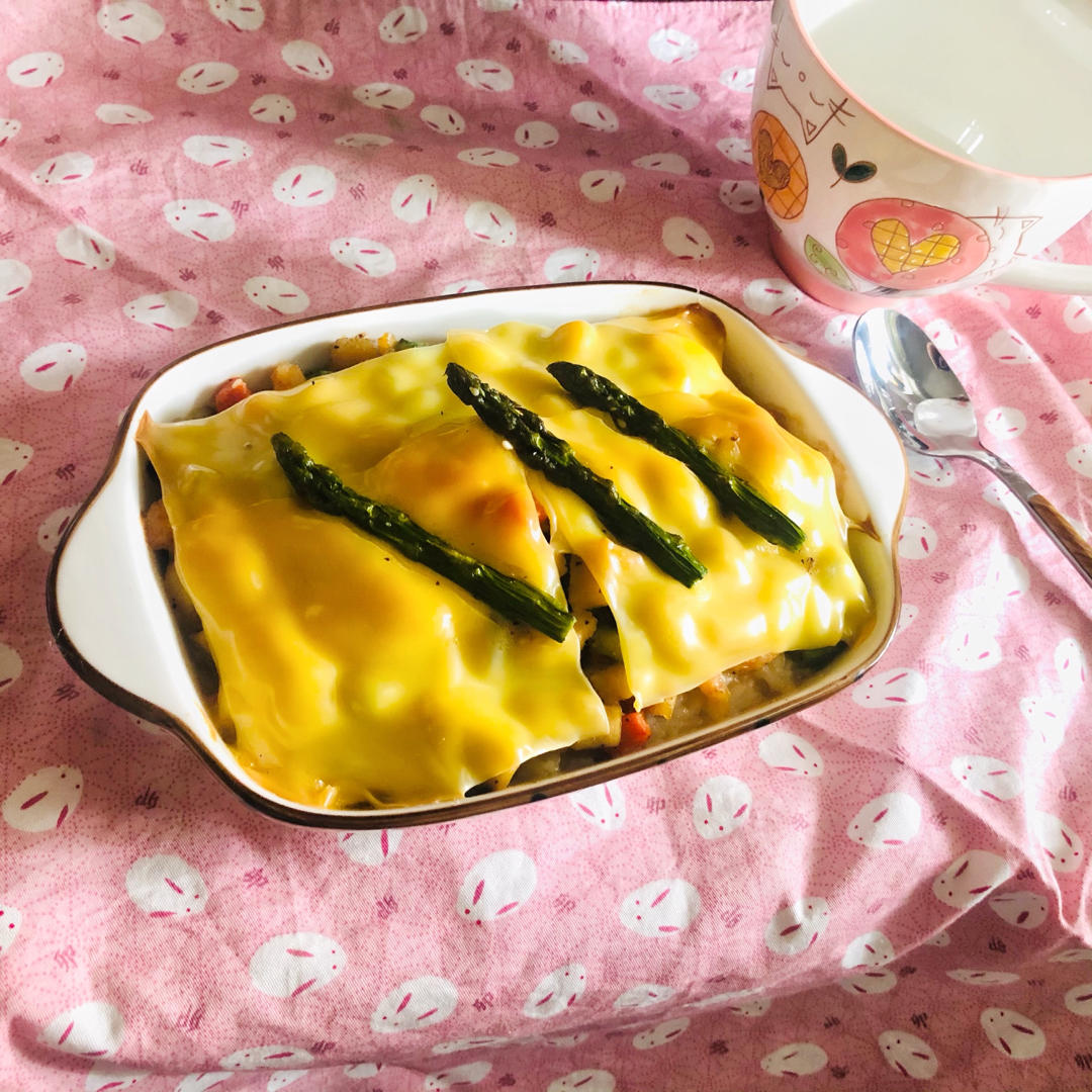 芦笋虾仁芝士焗饭配冬阴功风味蒸烤鸡胸～太阳谷菜谱