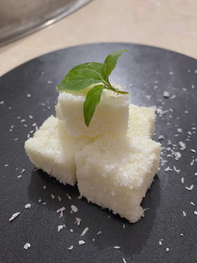 完胜85‘C的牛奶椰蓉小方