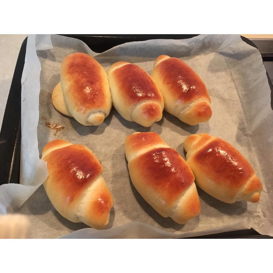 黄油面包卷