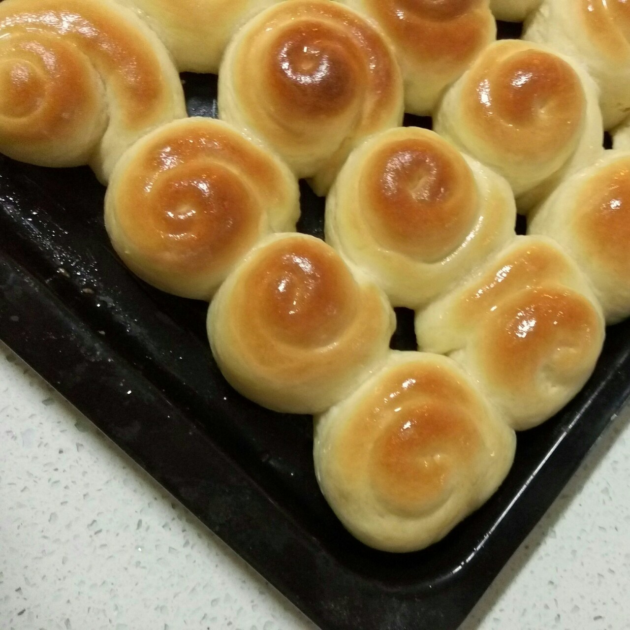脆底蜂蜜小面包