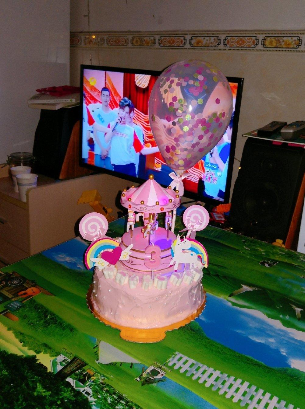 旋转木马生日蛋糕