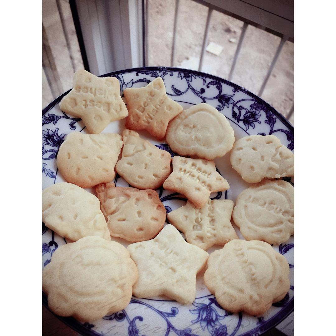 入口即溶的黄油曲奇 Butter cookies