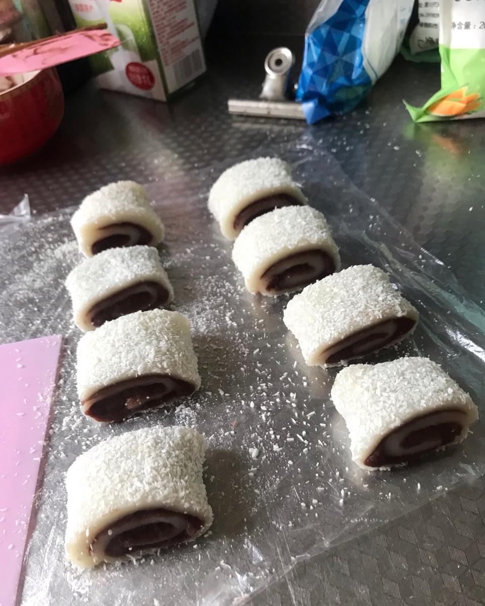 零失败！巨好吃的椰蓉豆沙糯米卷！