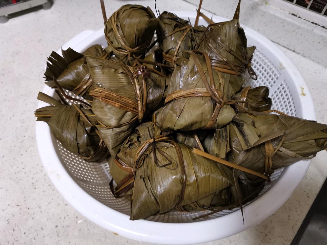 妈咪的♥️私房秘制咸蛋黄肉粽