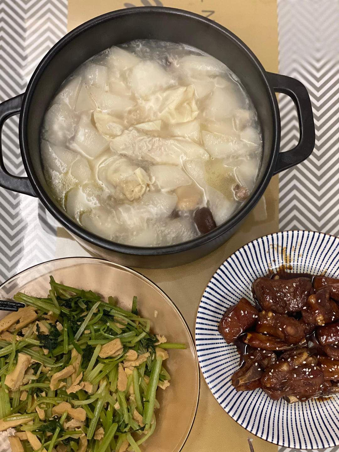 【秋日滋补】咸鸡萝卜汤