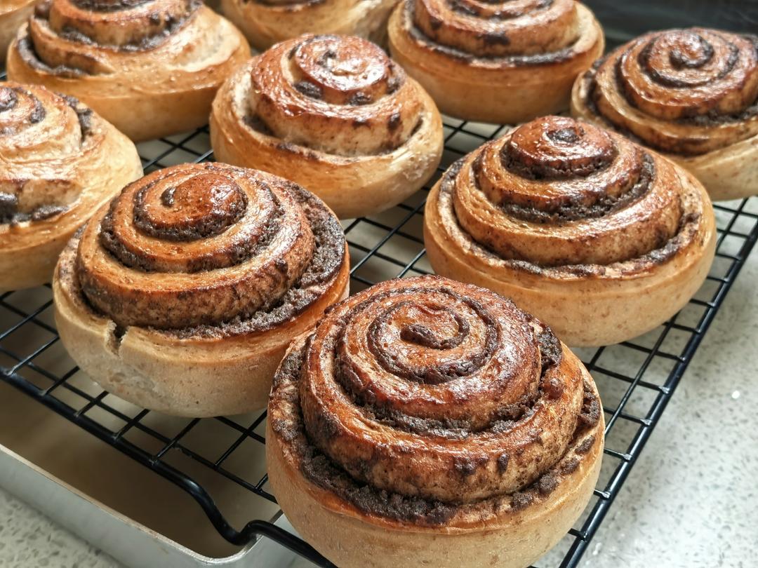 没有什么比这个红糖肉桂卷更适合秋天了！