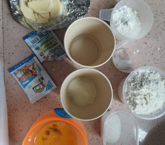 纯奶手撕吐司的做法 步骤1