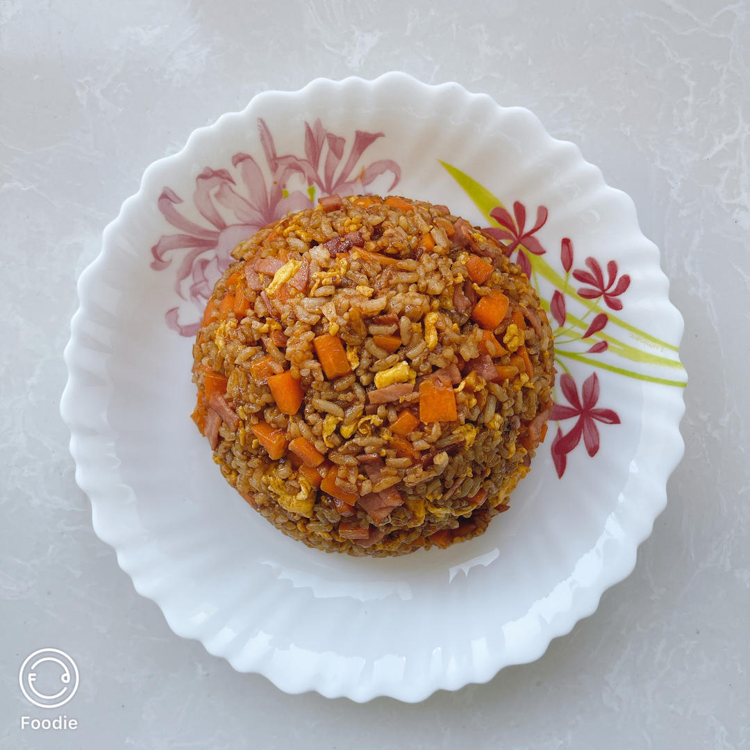 超级好吃的酱油火腿蛋炒饭！