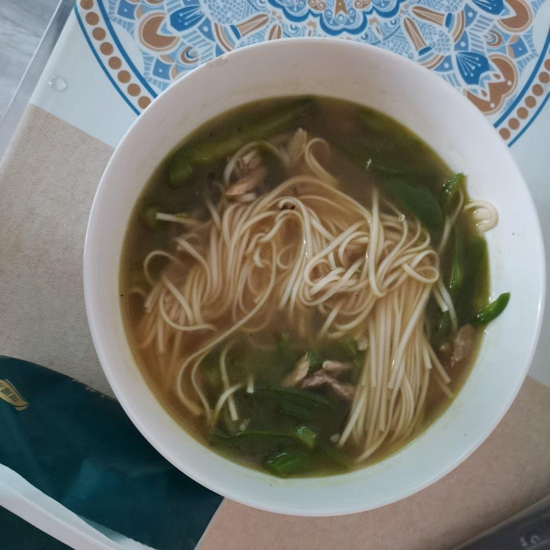 青椒肉丝拌面
