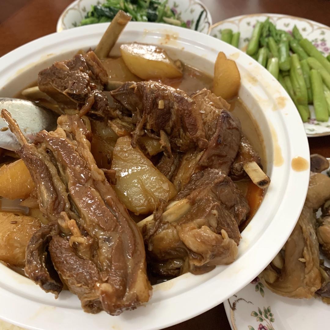 红焖小羊排