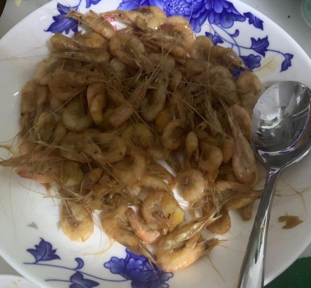 太湖三白之葱姜炒白虾