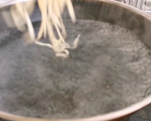 凉拌豆腐皮的做法 步骤1