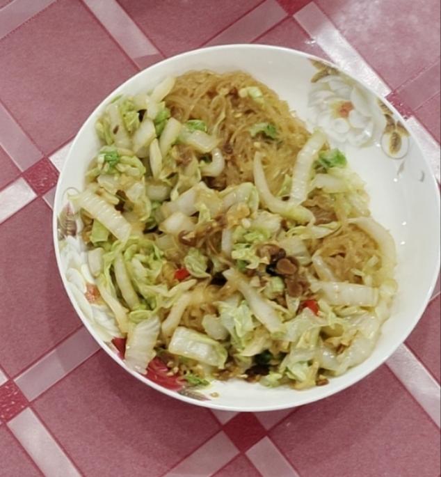 肉末包菜粉丝煲