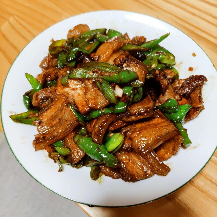 超级下饭菜小炒肉（和胡子大厨小辣椒炒肉一样好吃😋）