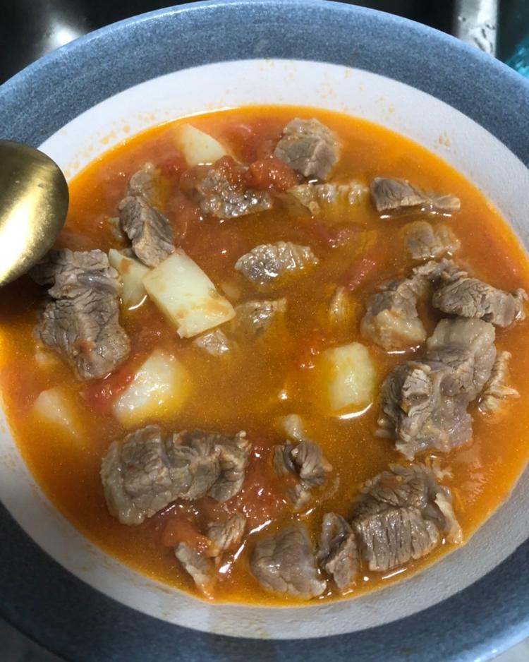 土豆番茄牛腩汤