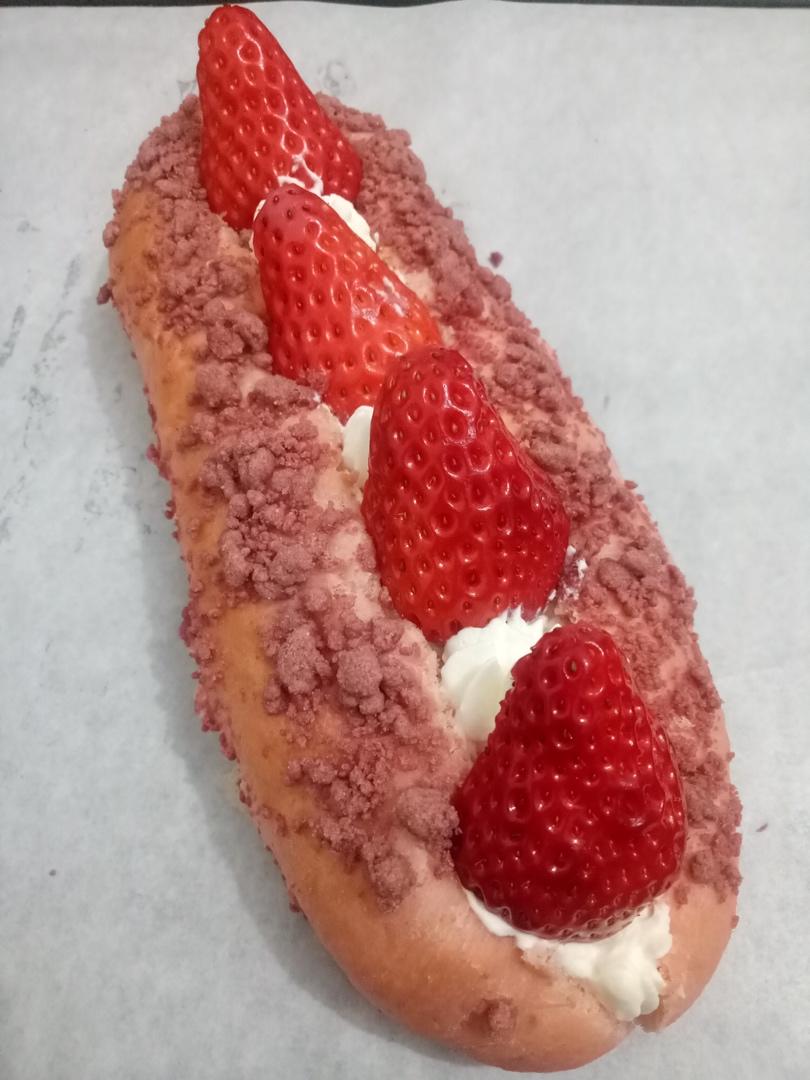 草莓🍓奥利奥魔法棒面包