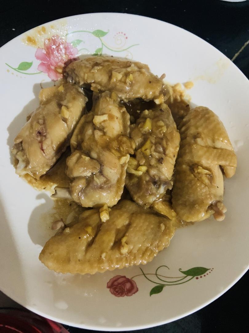 好吃到卷舌头的蒜香鸡翅