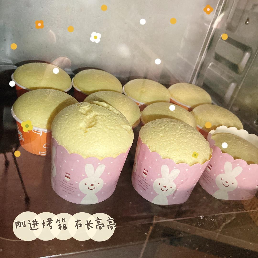 凉了也不回缩的戚风纸杯蛋糕🍰超级绵软 适合宝宝吃哦