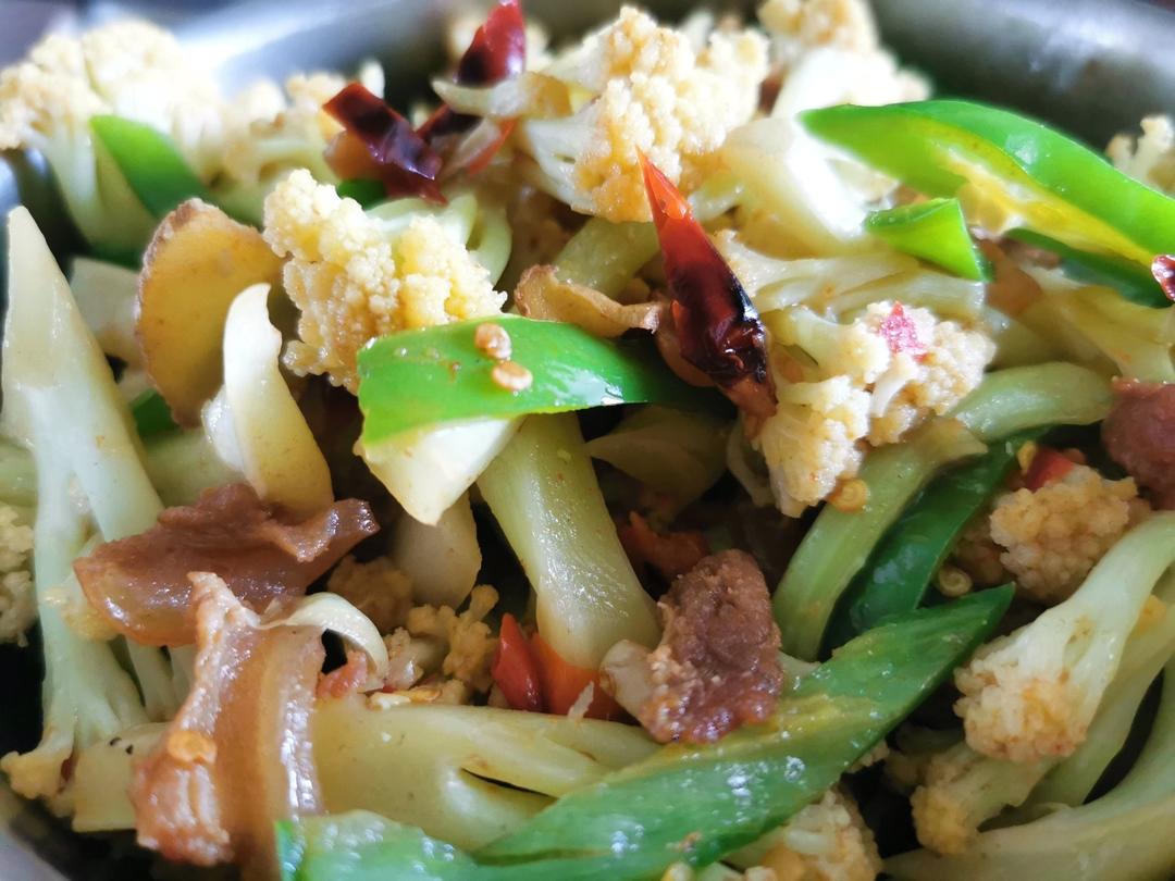 老丁的私房菜-干锅花菜