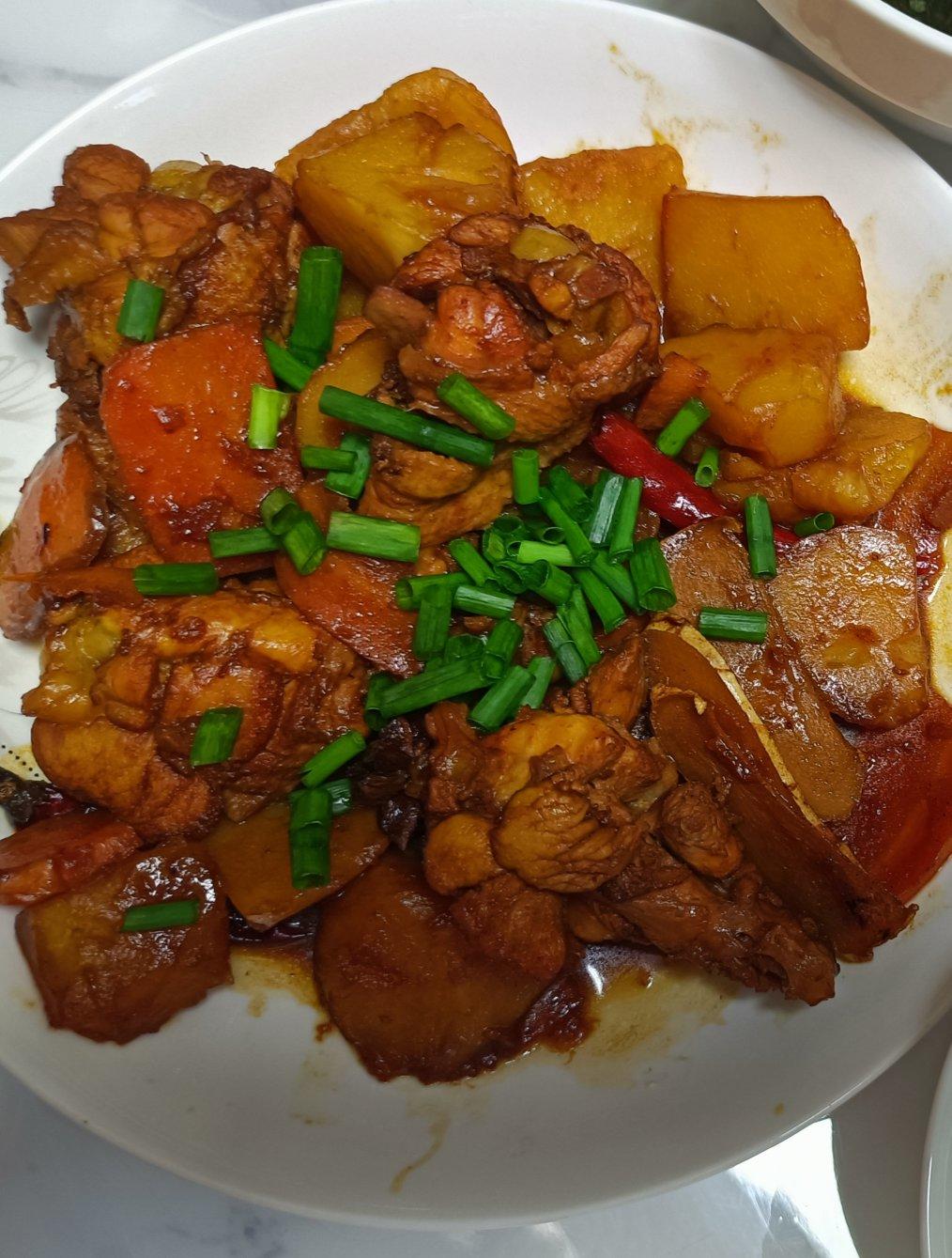 家常菜 鸡腿炖土豆 上桌秒空盘 汤都喝干了!