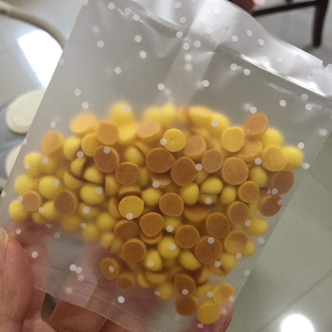 入口即化的无添加蛋黄溶豆