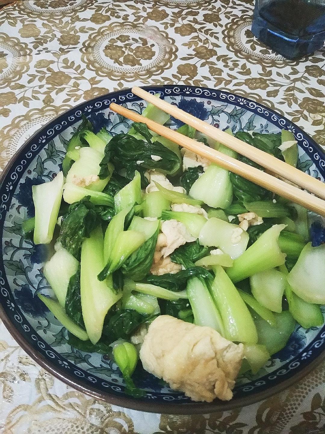 鸡蛋炒油菜
