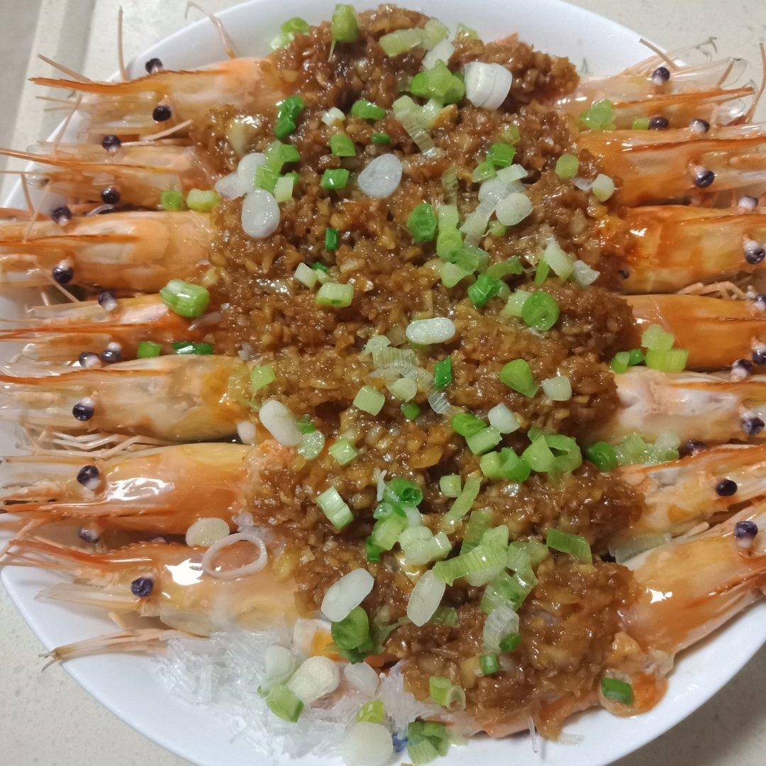 【蒜蓉粉丝蒸虾】