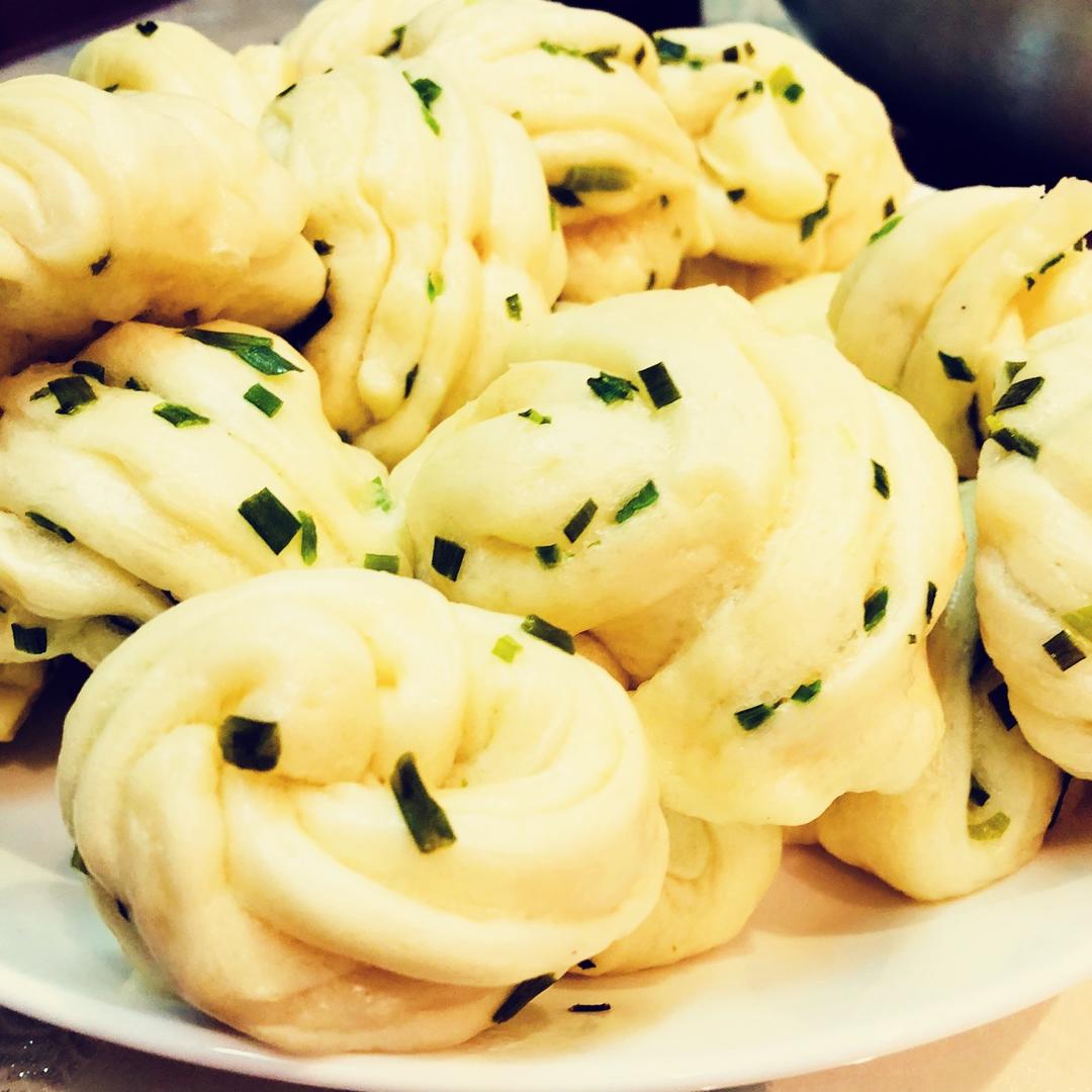 葱油花卷 Steamed Roll