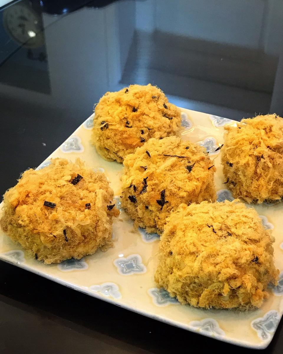 美味海苔肉松小贝
