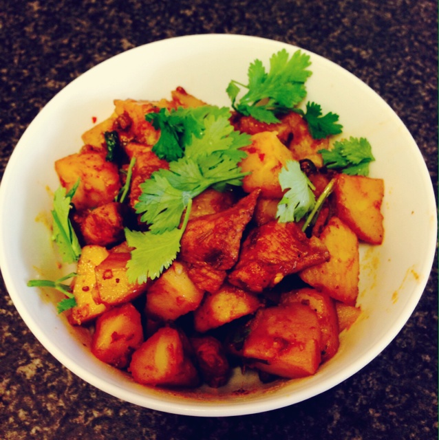 香辣土豆烧鸡块