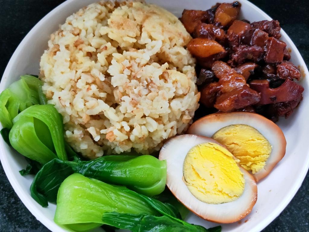 香香的卤肉饭的做法