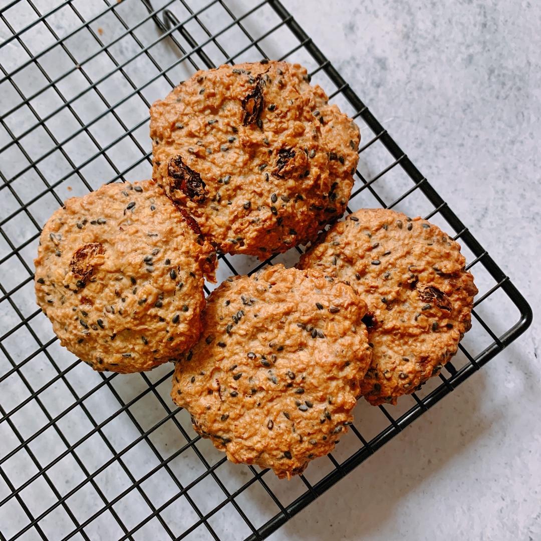 素食:有机燕麦芝麻大饼干